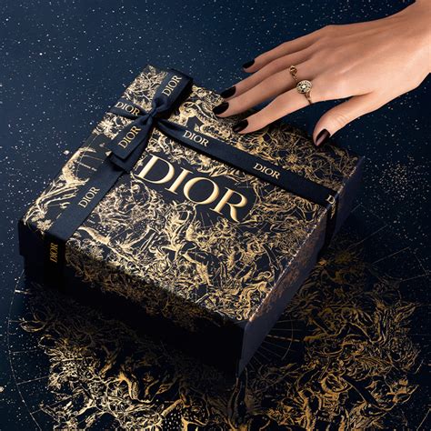 does dior do gift wrapping in store|gift wrapping prices.